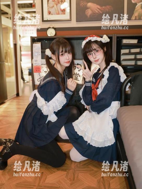 最新最猛黑料爆料，尽在17c吃瓜app，真相只为吃瓜群众！