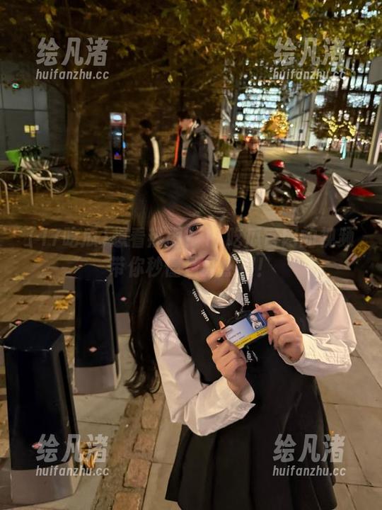 想看热闹？17吃瓜官网的视频带你秒懂当红热搜！