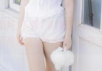下载“51吃瓜网51c”，让你再也不用靠边站听故事，自己当主角！