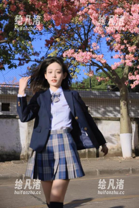 58吃瓜苹果版：一边吃瓜一边心累，大家都是不容易的呢。
