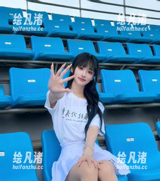 简直了！在“61吃瓜”上观看人生百态，感觉自己就像个围观群众，乐呵呵的。