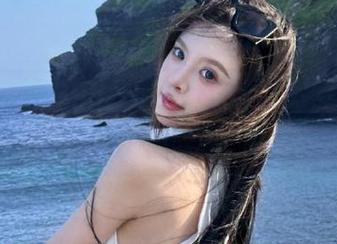 998.su带给我的，竟然是无尽的观看快感和隐秘的冲突。