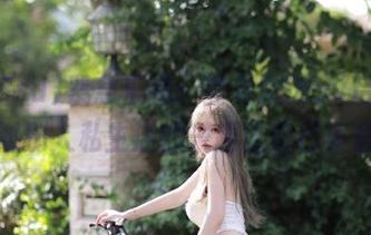 紧急汇报：登录998su后，发现我对别人私生活的兴趣比自己多多了！
