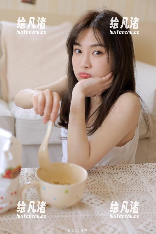 吃瓜论坛app：在这里，专注吃瓜不耽误刷屏！