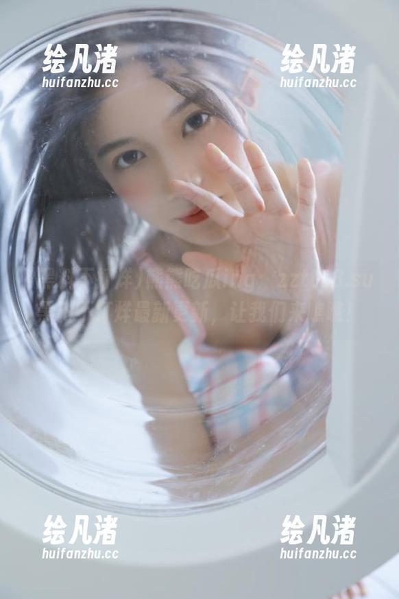 熊熊吃瓜ing：zztt38.su黑料不打烊最新更新，让我们来瞧瞧！