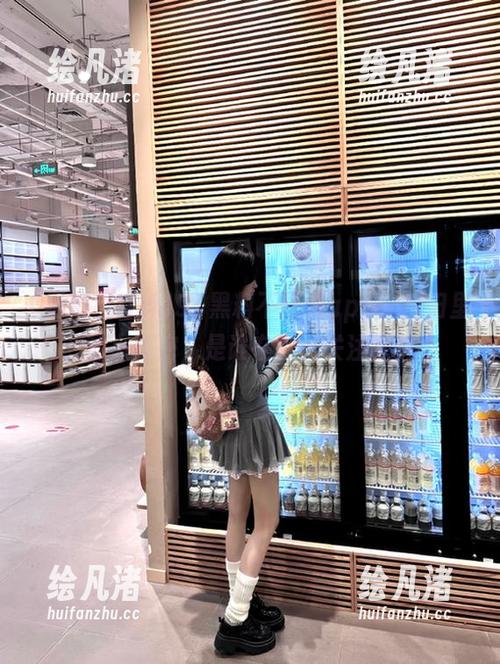 91黑料不打烊app：瓜田里的小秘密，是谁在默默关注呢？