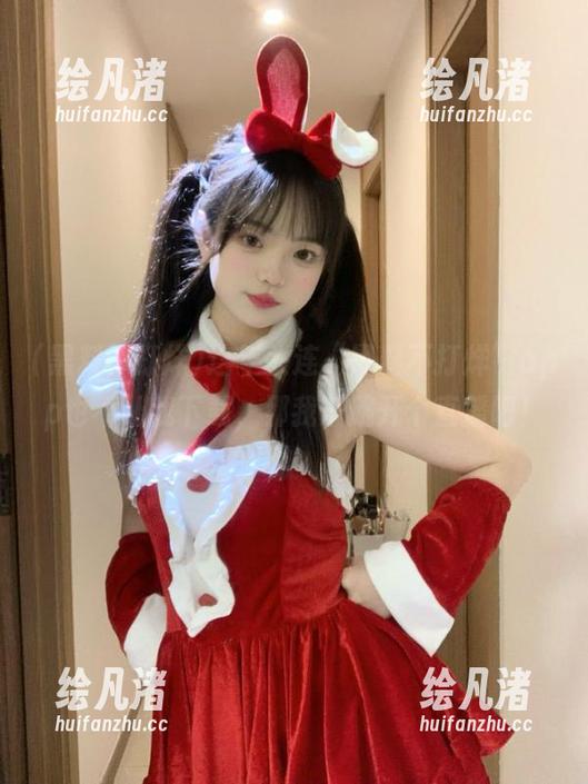 这年头连“黑料不打烊”app也不让我下载，那我干脆开个直播吧！