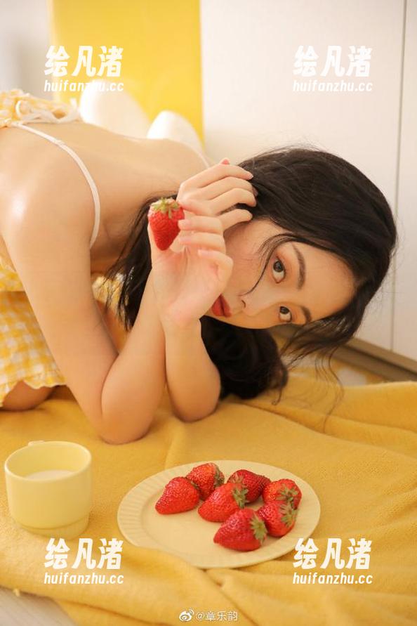 下载黑料社，观看那些八卦，真想低调点，又忍不住