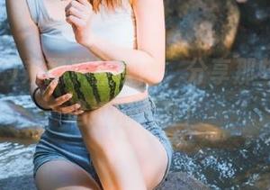 来黑料社官网，分享那些年我们追过的八卦！