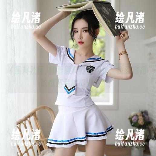 黑料社区 翻看黑料社区网址,我到底是吃瓜还是被瓜淹没了!