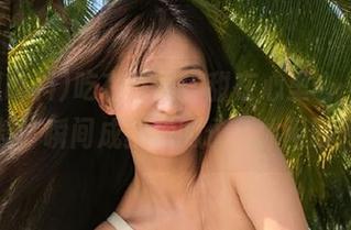 吃在嘴里，甜在心里……黑瓜吃料，瞬间成就我的永久休闲时光。
